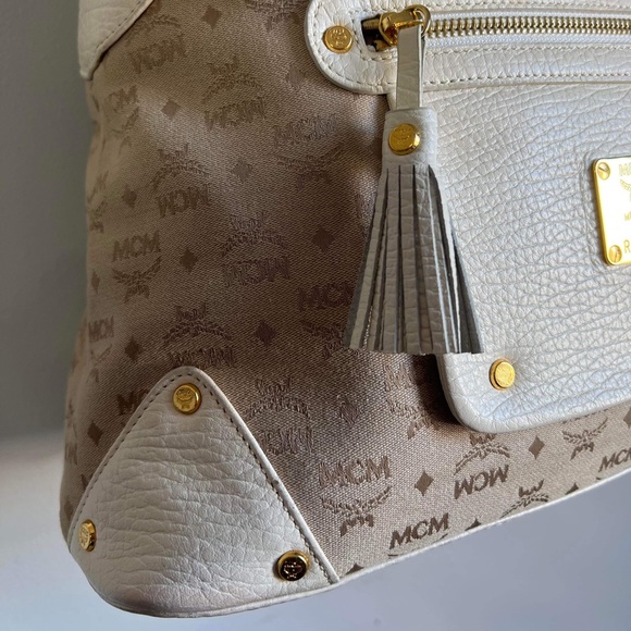 AUTHENTIC VINTAGE MCM CANVAS LEATHER SHOULDER BAG - Picture 4 of 16